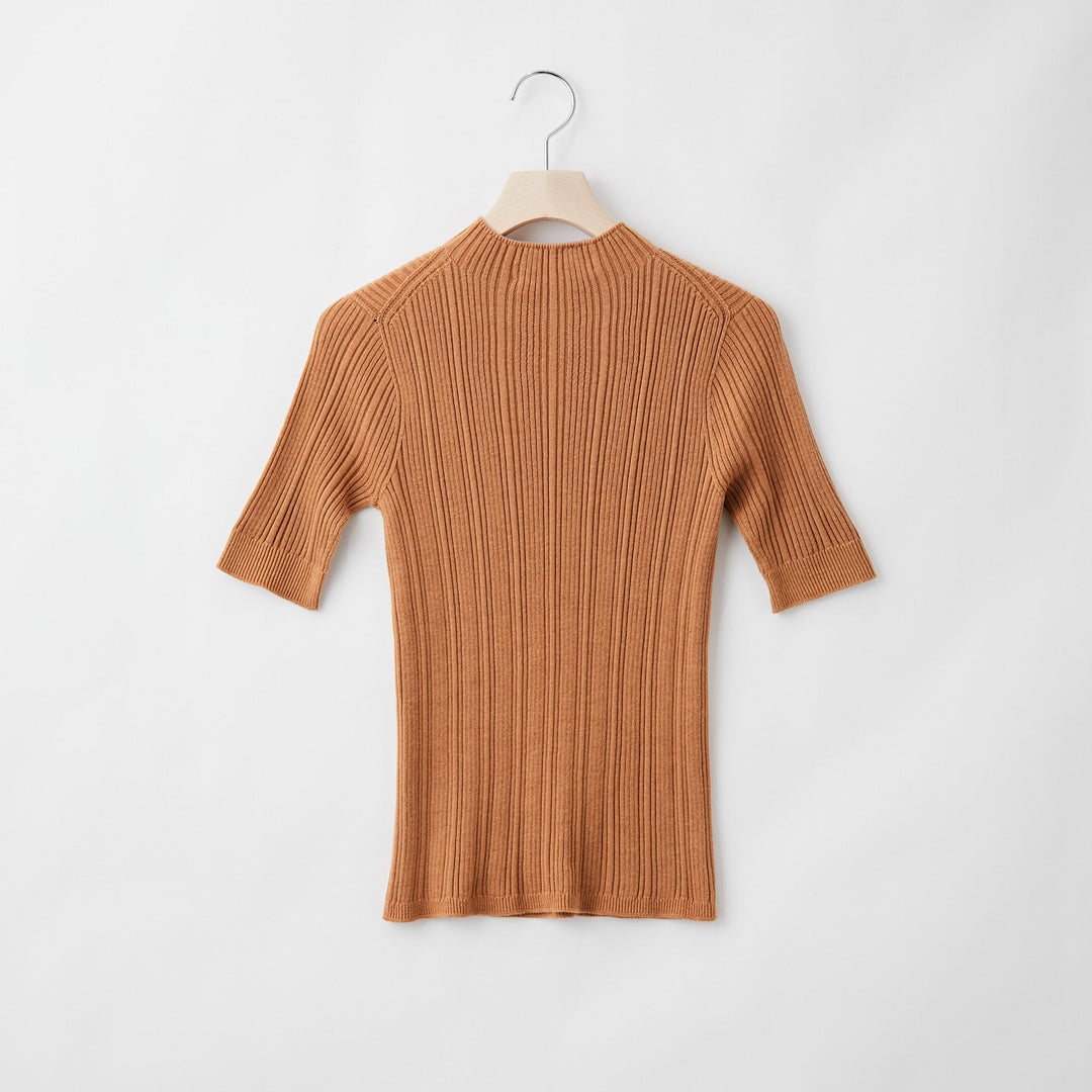 Fika Random Rib Mock Neck Half Sleeve<br>ランダムリブニット モックネックハーフスリーブ