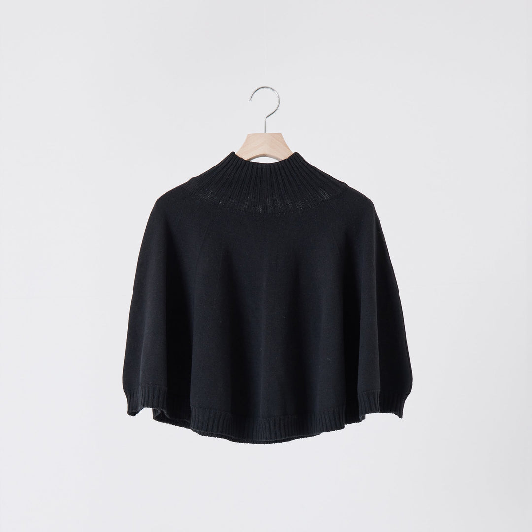 Comfy Knit Poncho<br>コンフィニットポンチョ