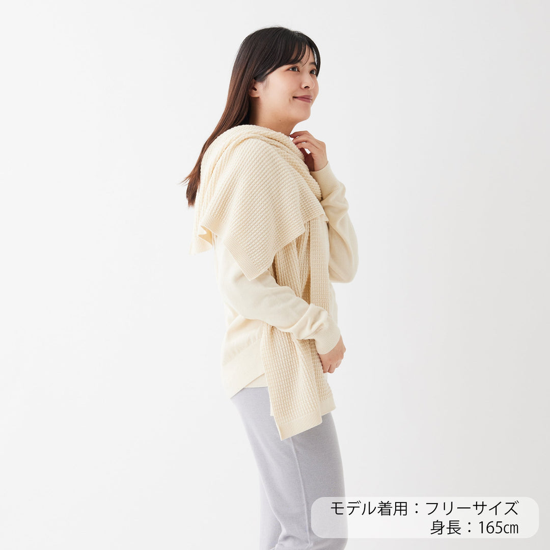 Puffy Knit Hoodie Stole<br>パフィーニットフードストール