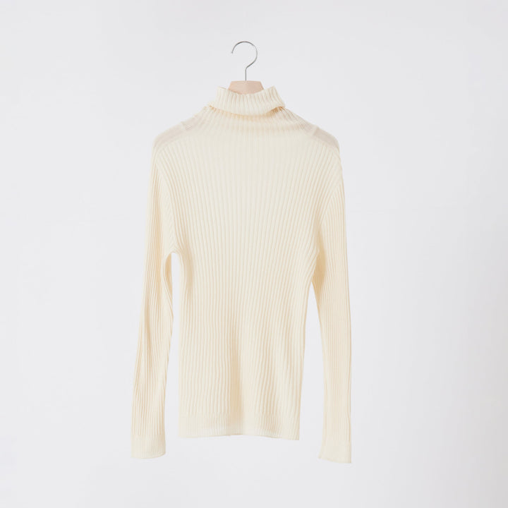 Comfy Knit Long Sleeve Turtleneck Pullover<br>コンフィニット長袖タートルネックプルオーバー