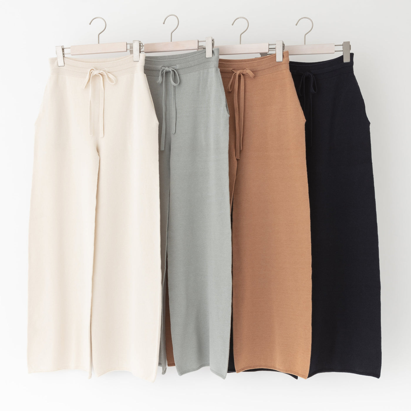 Feel Smooth Knitted Wide Pants フィールスムース ニットワイドパンツ